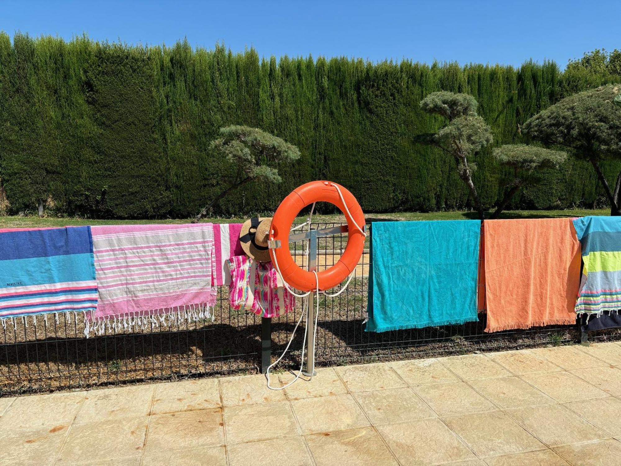 Casa En Ruta De La Plata Con Piscina Comunitaria Villa Guillena Exterior foto